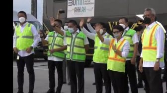 Terbang 17 Jam Via Bucharest-Madinah-Jakarta, 83 Orang Berhasil Dievakuasi dari Ukraina ke Tanah Air