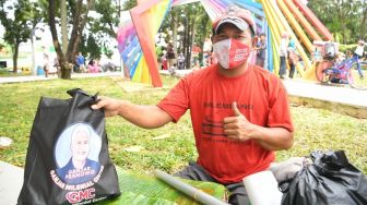 Borong Dagangan PKL, GMC Sumsel Deklarasi Dukung Ganjar Presiden 2024