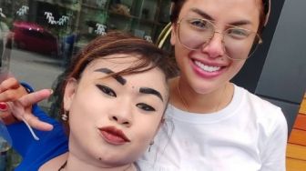 7 Potret Tante Lala, Seleb TikTok yang Jadi Idola Banyak Orang