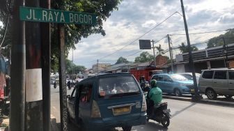 Terkuak! Kronologi Sopir Truk Viral Ditendang hingga Diinjak Pria Berotot di Cibubur