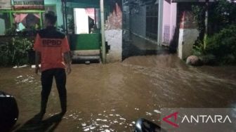 Diguyur Hujan Lebat Sejak Pagi, 11 Desa di Kabupaten Probolinggo Diterjang Banjir