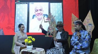 Mendadak Dalang, Ganjar Pranowo Sampaikan Pesan Kerukunan Pada Pujakesuma