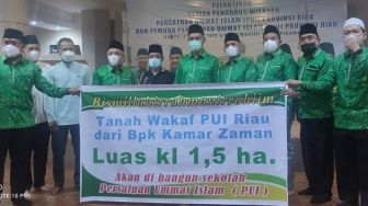 Ketua Umum DPP PUI Lantik Pengurus Wilayah PUI Riau