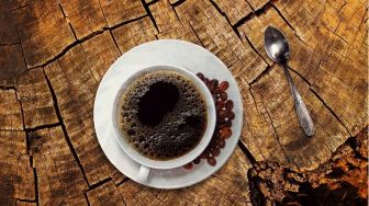 Beda dari Minuman Lain, Kopi di Pasar Kranggan Ini Disajikan dengan Tambahan Mentega