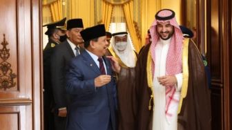 Disambut Prajurit Bersenjata di Kantor Kemenhan Arab Saudi, Prabowo dan Pangeran Khalid Bahas Kerja Sama