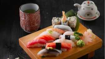 Viral Restoran Ini Punya Menu Plain Sushi, Tampilannya Bikin Publik Ngelus Dada