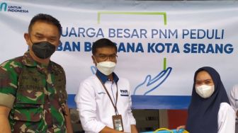 Ringankan Beban Korban Banjir di Serang, PNM Salurkan Sembako dan Alat Kebersihan