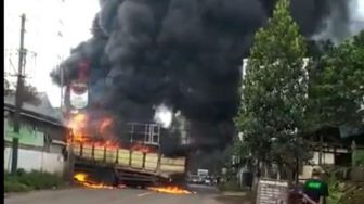 Terungkap! Ini Penyebab Truk Terbakar di Jalan Raya Serang-Pandeglang