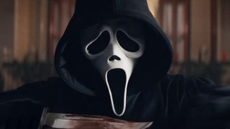 Ulasan Film Scream 5, Kembalinya Sosok Ghostface Meneror Seluruh Kota