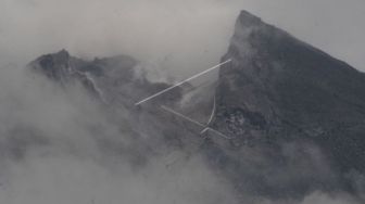 Update Merapi, Luncurkan Tujuh Kali Guguran Lava Pijar Sejauh 2.000 Meter