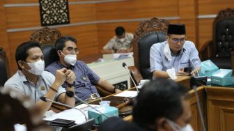 Evaluasi Perbup Jam Operasional Truk Tambang, DPRD Kabupaten Bogor Rekomendasi Sanksi Tilang Untuk Pelanggar