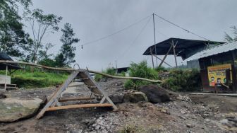 Erupsi Merapi Jadi Perhatian Masyarakat, Akses Masuk Tempat Wisata dan Penambangan Ditutup Sementara