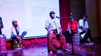 Dekatkan Puisi ke Khalayak, Lima Penyair Semarang Akan Gelar Pentas di Solo