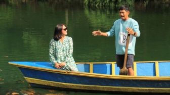 Artis Ibnu Jamil dan Ririn Ekawati Coba Jajal Wisata Situ Cipanten