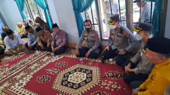 Tak Terima Keluarga Tewas Saat Ditangkap Polisi, Warga Lapor Polres Agam