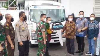 Nurani Astra Donasi Tahap Kedua Senilai Rp 3,2 M untuk Korban Erupsi Semeru, Termasuk Bus Sekolah