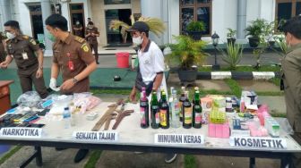 Kejari Bontang Bongkar 3 Tangkapan Besar di WIlayahnya, Terdakwa Divonis Belasan Tahun, Denda Rp 1 Miliar