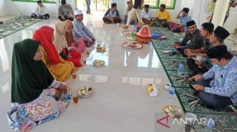 Satu Keluarga Asal Nias Masuk Islam di Nagan Raya, Tanpa Paksaan