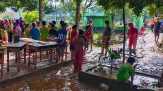 Banjir Bandang Tuban Terjang Sekolah SD di Kerek, Kegiatan Belajar Mengajar Distop Dulu