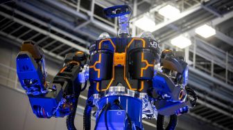 Berkunjung ke Pameran Robot Internasional di Tokyo
