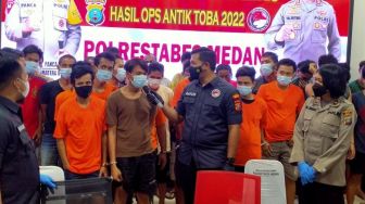 Gerebek Kampung Narkoba di Medan, Polisi Ciduk 105 Tersangka dan Sita 2,1 Kg Sabu