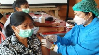 Ribuan Masyarakat Telah di Vaksin