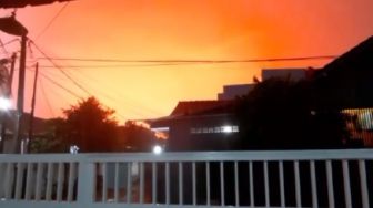 Geger Penampakan Langit Merah di Bekasi, Warga Kaitkan dengan Hal Mistis, Begini Kata BMKG