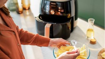 Mitos atau Fakta: Menggoreng Dengan Air Fryer Bahaya untuk Kesehatan?
