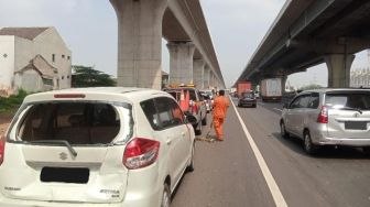 Ini Kronologis Tabrakan Beruntun di Tol Jakarta-Cikampek, Libatkan 5 Mobil dan Tak Ada Korban Jiwa