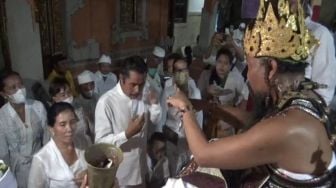 Upacara Pawintenan Ida Bhawati Digelar di Griya Agung Beraban, Pasutri Ini Dinobatkan Jadi Sulinggih