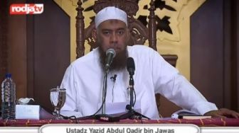 Heboh! Pendakwah Ini Sebut Umat Islam Tak Boleh Mendukung Pemain Bola Kafir