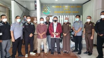 Kemnaker Serahkan Tersangka Penempatan PMI Nonprosedural ke Kejari Cilacap