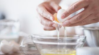 Manfaat Masker Putih Telur dan 3 Cara Membuatnya di Rumah
