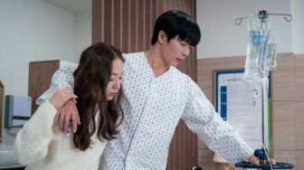 Sinopsis Crazy Love Episode 3: Krystal Yakinkan Kim Jae Wook tentang Pertunangan Mereka