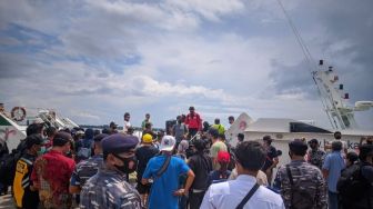 Penumpang dari Pelabuhan Padangbai Bali Padati Pelabuhan Bangsal Diduga Penonton MotoGP Mandalika