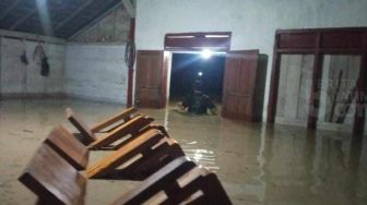 Ratusan Rumah Warga Gondang Bojonegoro Terendam Banjir, Ketinggian Sampai Satu Meter