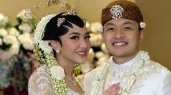 Serba-Serbi Momen Pernikahan Putri Tanjung, Jalani Ritual Puasa 7 Senin 7 Kamis