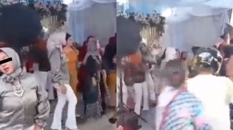 Viral Ibu-ibu Asik Goyang Dangdutan di Acara Hajatan Terganggu Motor Lewat, Ekspresi Jadi Sorotan: Menghayati Banget