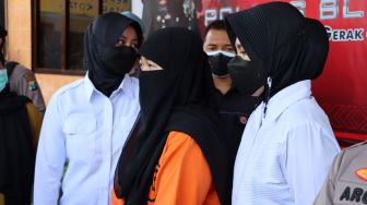Dua Tahun Jadi Buron Kasus Korupsi Dana Desa, Perempuan Bendahara Desa di Blitar Akhirnya Ditangkap Polisi