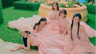 Bak Putri Raja, MV Terbaru Red Velvet "Feel My Rhythm" Bikin Jatuh Cinta