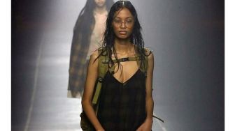 10 Transformasi Nafa Salvana, Model Karawang yang Sukses Debut di Milan Fashion Week
