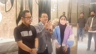 Heboh Pengakuan Juragan 99, Ernest Prakasa: Enggak Ada Salahnya Nyewa Jet Pribadi