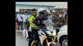 Cerita Pebalap MotoGP Morbidelli Pinjam Motor Polisi buat Kejar Pesawat di Bandara, Aipda Prayitno jadi Dewa Penolong