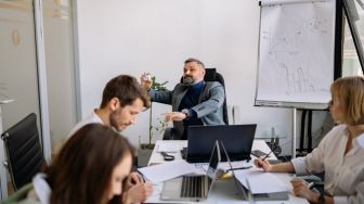 5 Cara Hadapi Bos Tukang Marah di Kantor, Jangan Langsung Resign