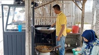 Harga Minyak Goreng Mahal, Omset Fried Chicken Turun Drastis