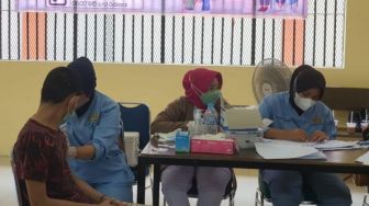 Puluhan WBP di Rutan Padang Ikuti Vaksinasi Booster