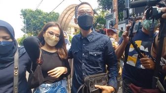 Bos Kosmetik Tan Skin Datangi Polda Metro Jaya untuk Polisikan Mayang Putri Doddy Sudrajat