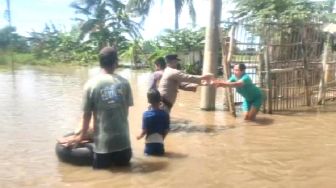 Permukiman dan Sawah Warga di Kelurahan Pakis Banyuwangi Terendam Banjir, Petani Terancam Gagal Panen