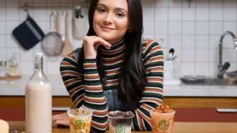 Fore Coffee Bersama Amanda Rawles Luncurkan 3 Menu Baru, Gunakan Oatmilk sebagai Bahan Dasar