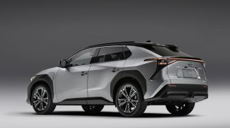 Toyota Bawa bZ4X ke IIMS Hybrid 2022?